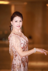 韵味熟女高挑大长腿穿上诱人丝袜感觉好极了[7P]